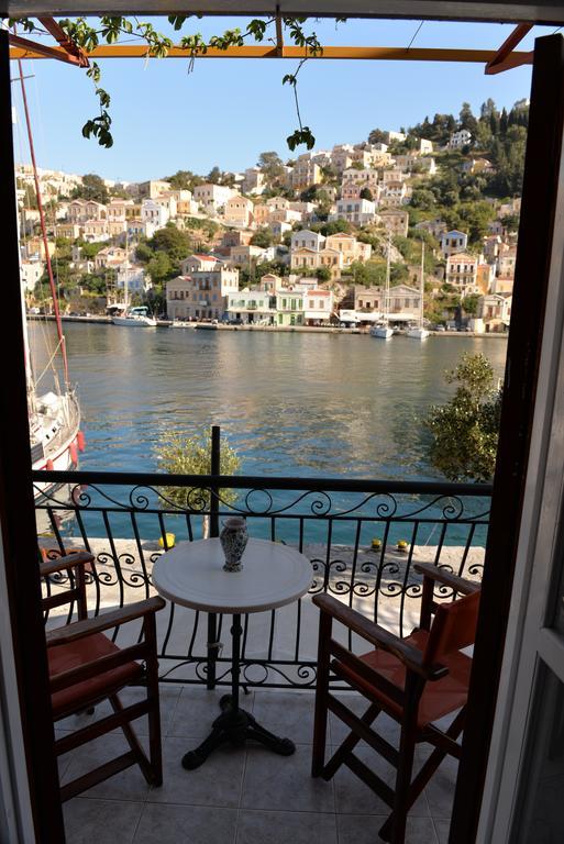Symi Port View Apartment Extérieur photo